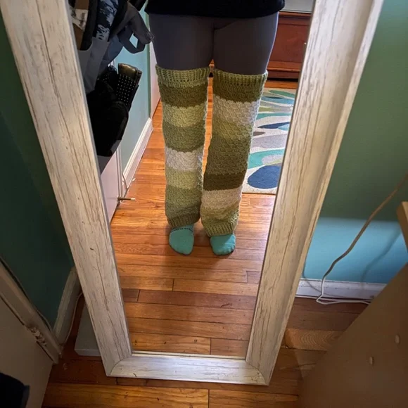 Hand knit leg warmers - Picture 3 of 3